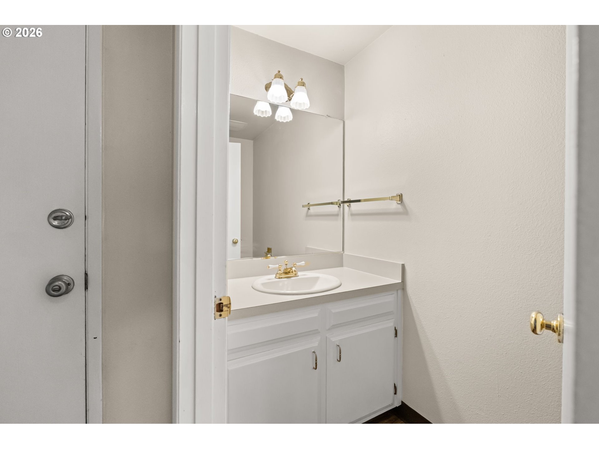 1500 Norkenzie Road, Unit 4 Eugene, OR 97401 - Photo 17 of 44 Bathroom