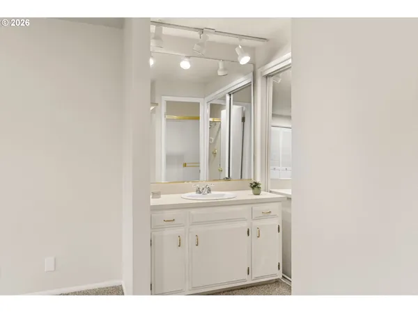 $309,900 | 1500 Norkenzie Road, Unit 4, Eugene, OR 97401