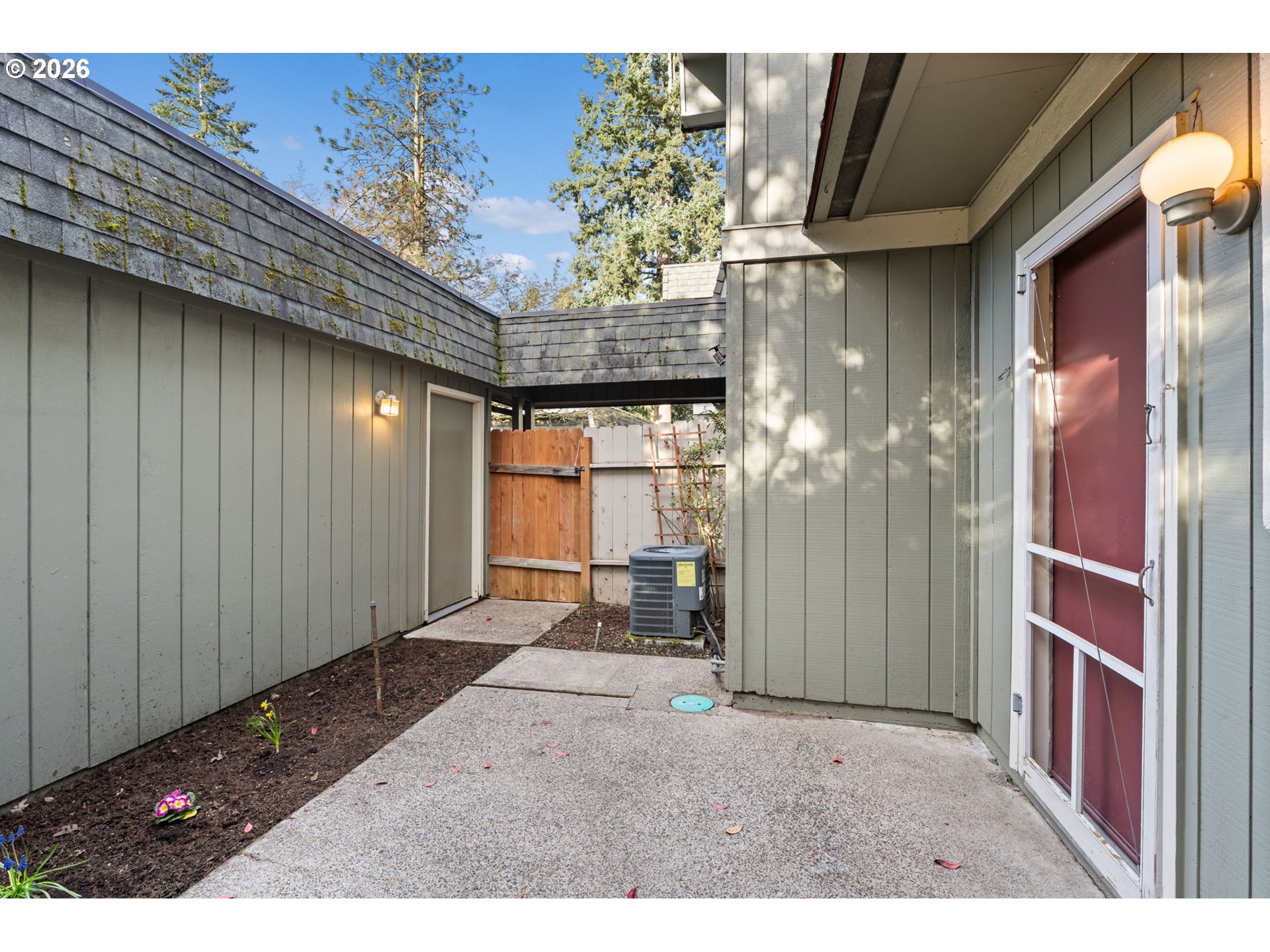 1500 Norkenzie Road, Unit 4 Eugene, OR 97401 - Photo 37 of 44 Patio