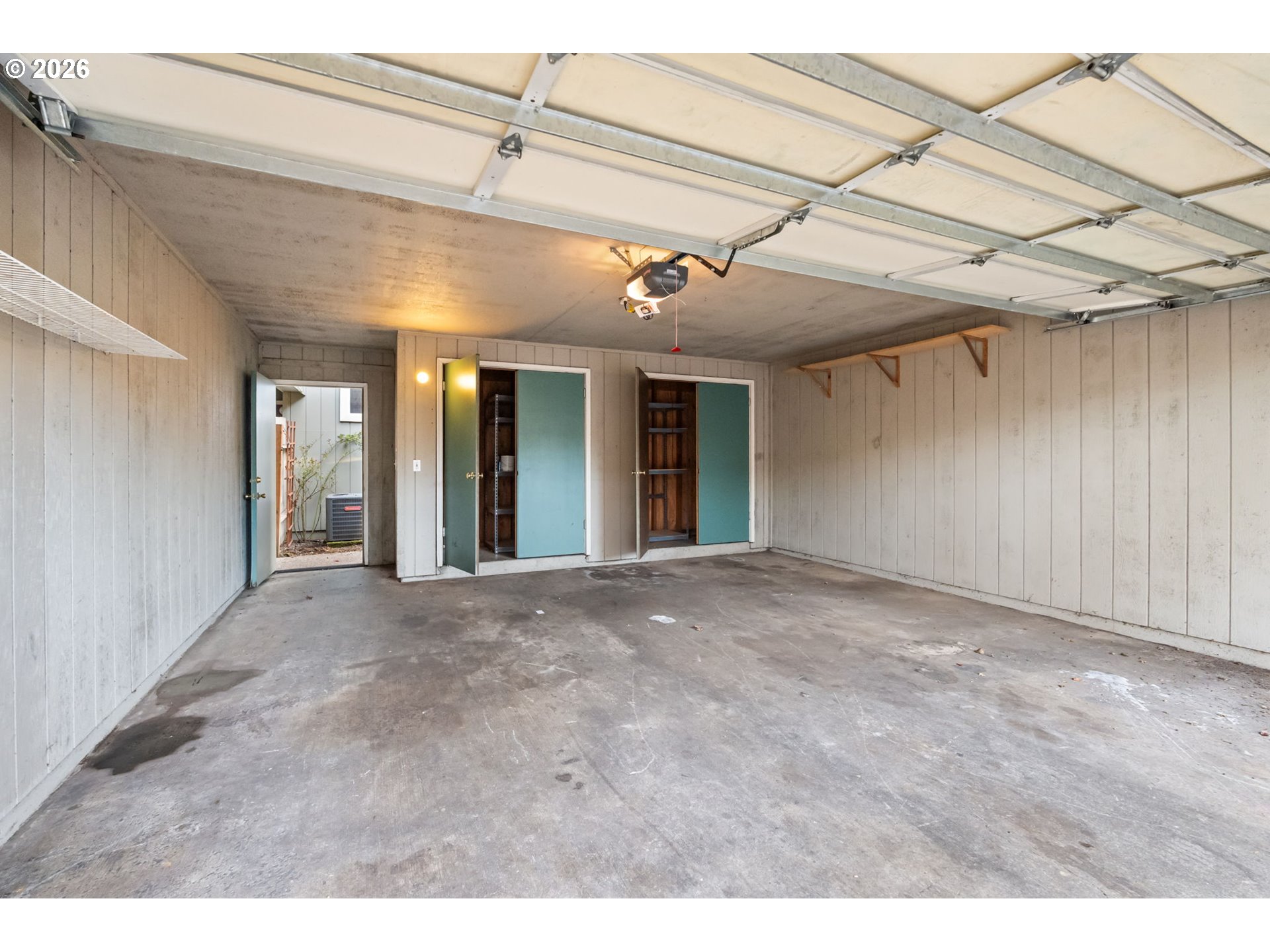 1500 Norkenzie Road, Unit 4 Eugene, OR 97401 - Photo 38 of 44 Garage