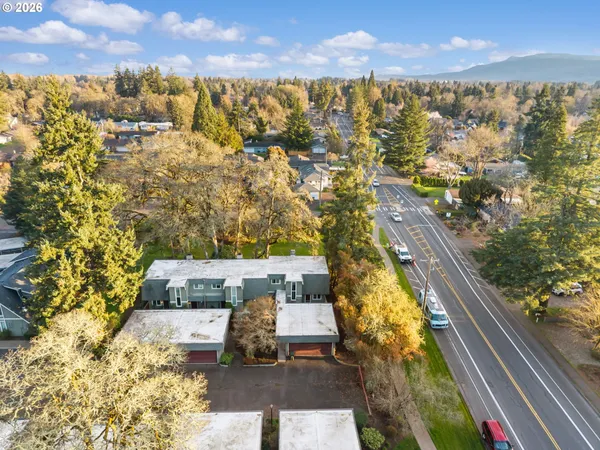$309,900 | 1500 Norkenzie Road, Unit 4, Eugene, OR 97401