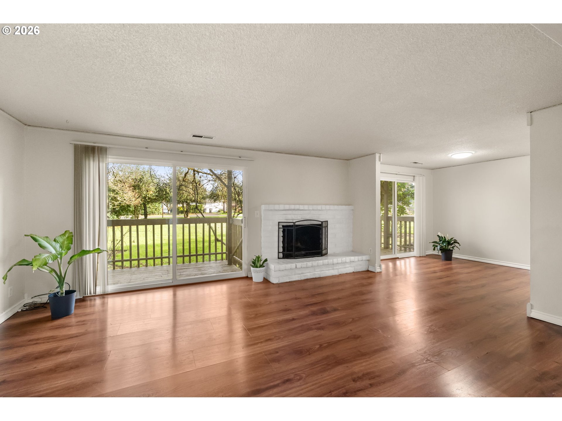 1500 Norkenzie Road, Unit 4 Eugene, OR 97401 - Photo 5 of 44 Living Room