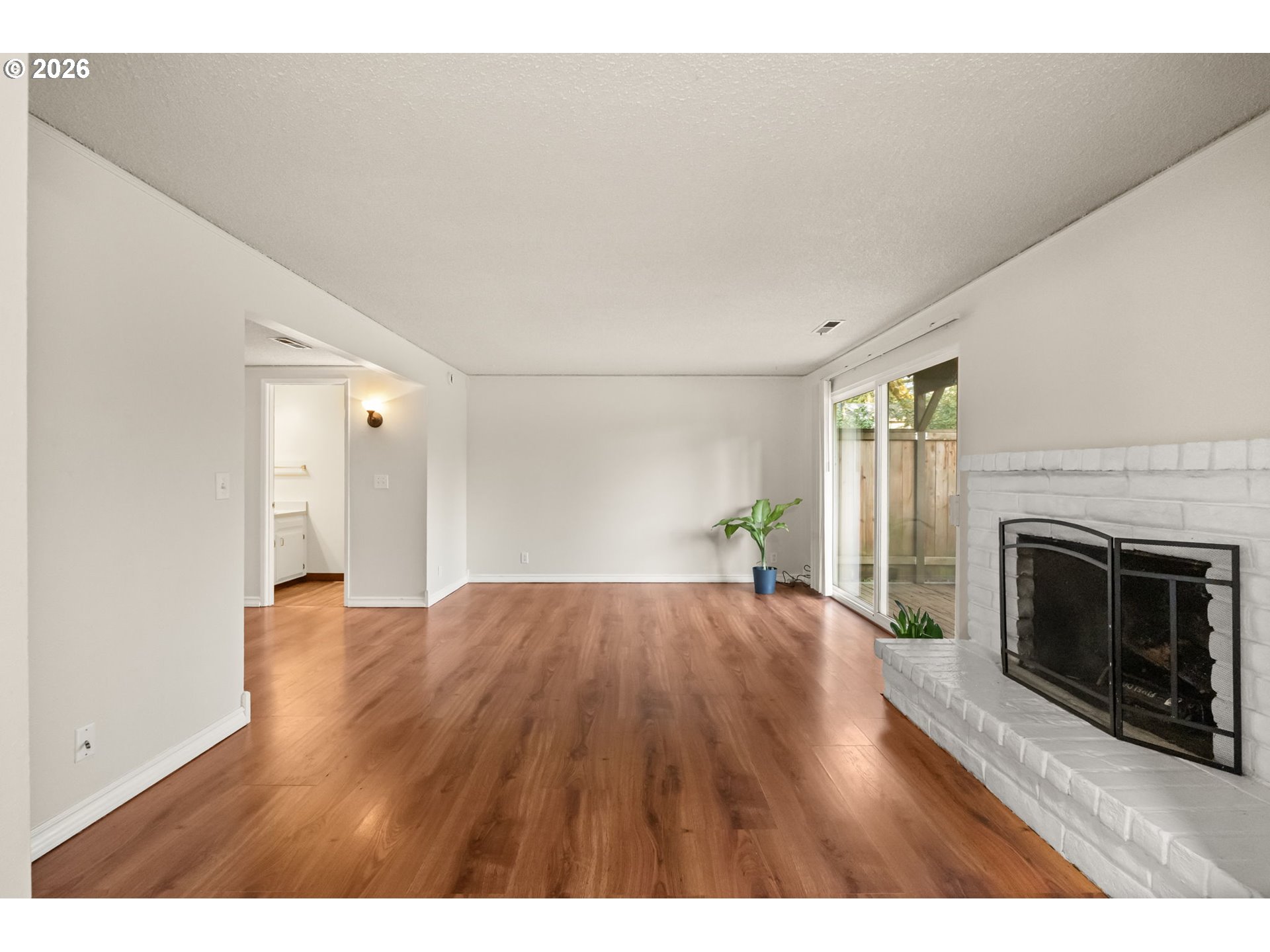 1500 Norkenzie Road, Unit 4 Eugene, OR 97401 - Photo 9 of 44 Living Room