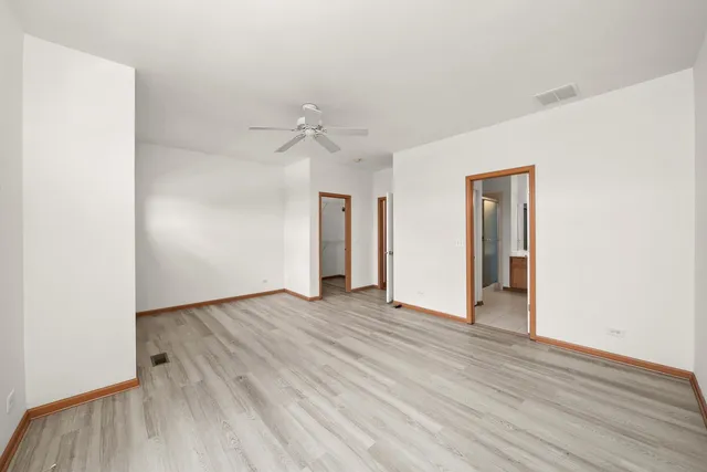 $395,000 | 3349 Rosecroft Lane, Naperville, IL 60564