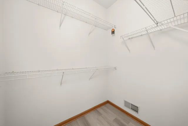 $395,000 | 3349 Rosecroft Lane, Naperville, IL 60564