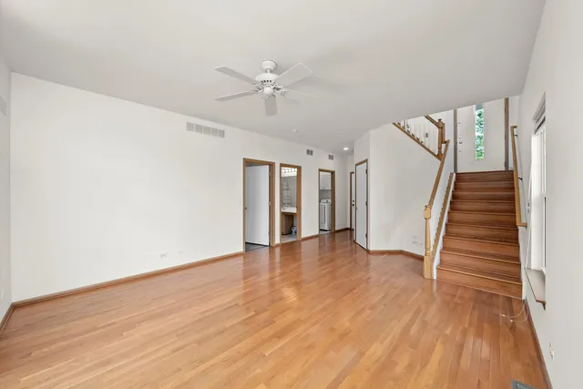 $395,000 | 3349 Rosecroft Lane, Naperville, IL 60564