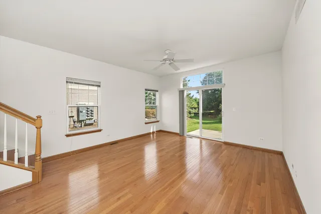 $395,000 | 3349 Rosecroft Lane, Naperville, IL 60564