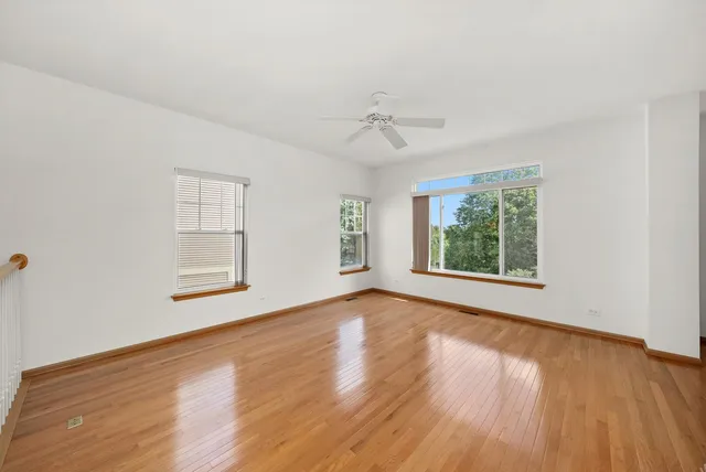 $395,000 | 3349 Rosecroft Lane, Naperville, IL 60564