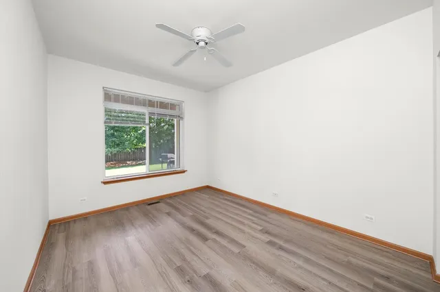 $395,000 | 3349 Rosecroft Lane, Naperville, IL 60564