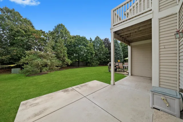 $395,000 | 3349 Rosecroft Lane, Naperville, IL 60564