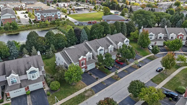 $395,000 | 3349 Rosecroft Lane, Naperville, IL 60564