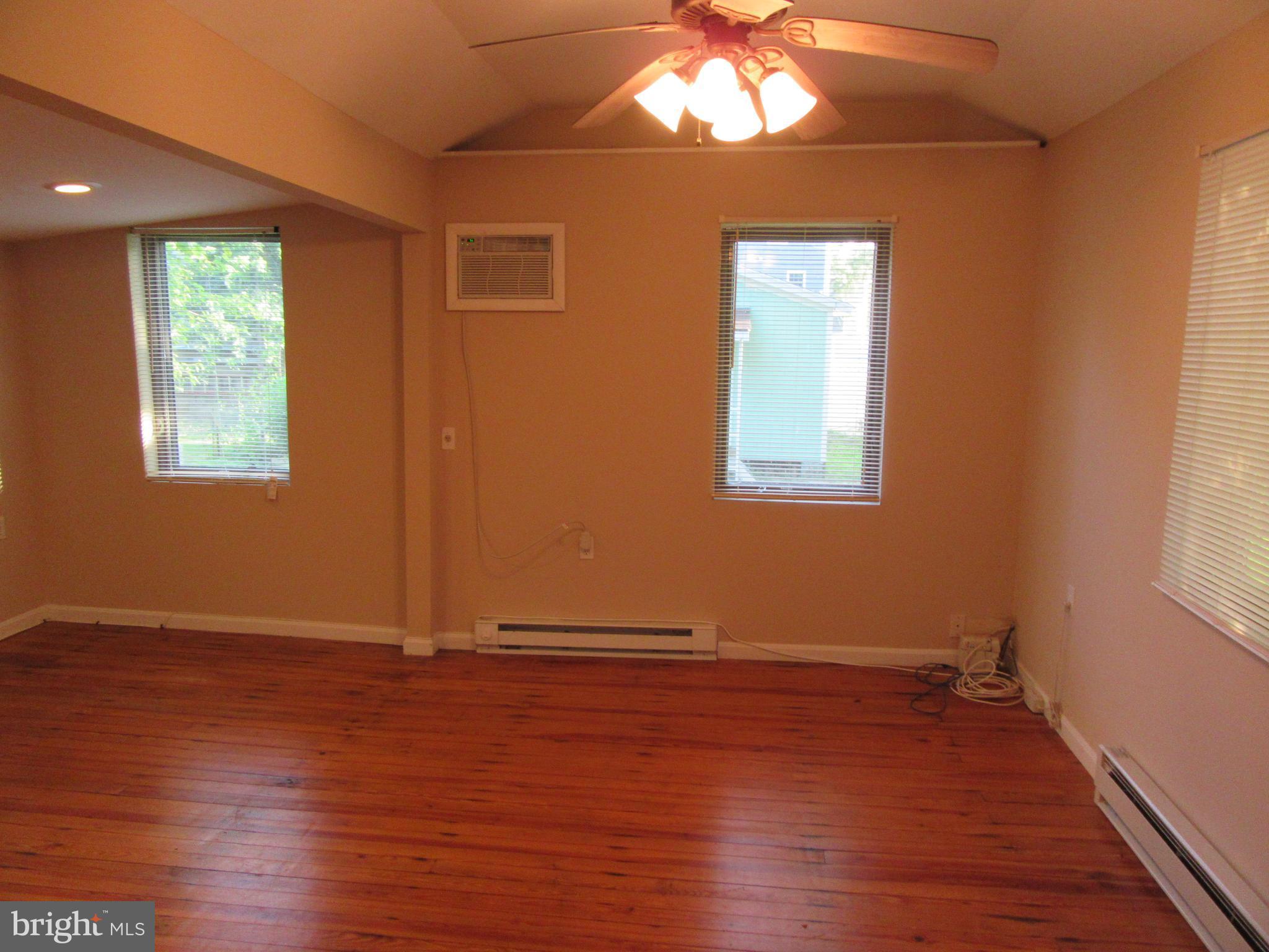 2808 3rd Street Baltimore, MD 21219 - Photo 9 of 15 Family Room