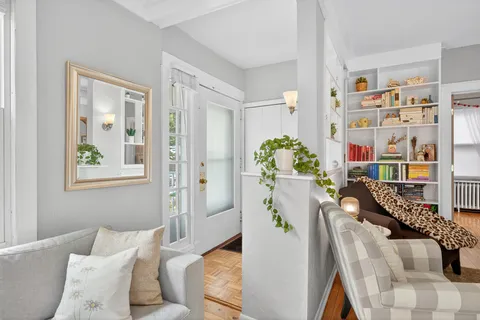 $640,000 | 3035 Irving Avenue South, Minneapolis, MN 55408
