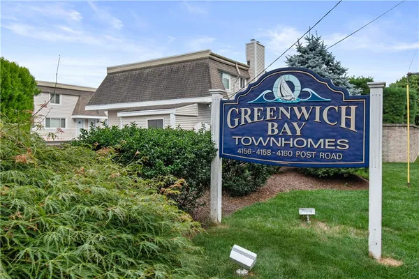 $2,300 | 4156 Post Road, Unit 22, Warwick, RI 02818