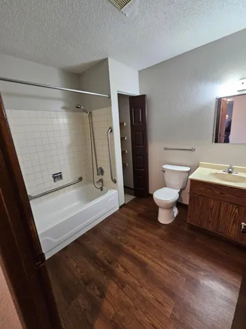 $675 | 551 Lakeview Road, Unit 1, Heron Lake, MN 56137