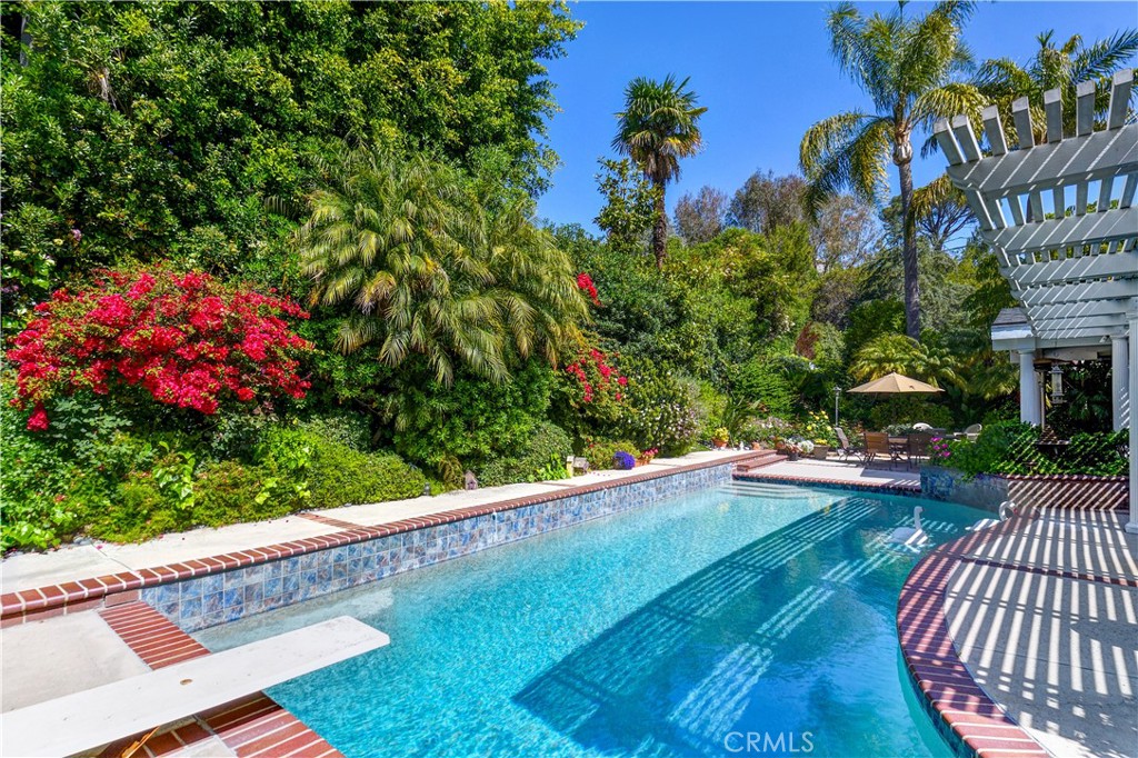 3001 Valera Fullerton, CA 92835 - Photo 23 of 25 a view of a backyard with plants
