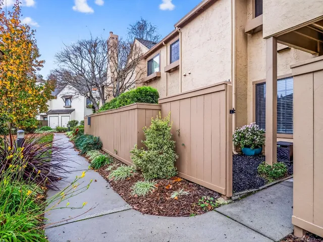 $929,999 | 2084 Foxhall Loop, San Jose, CA 95125