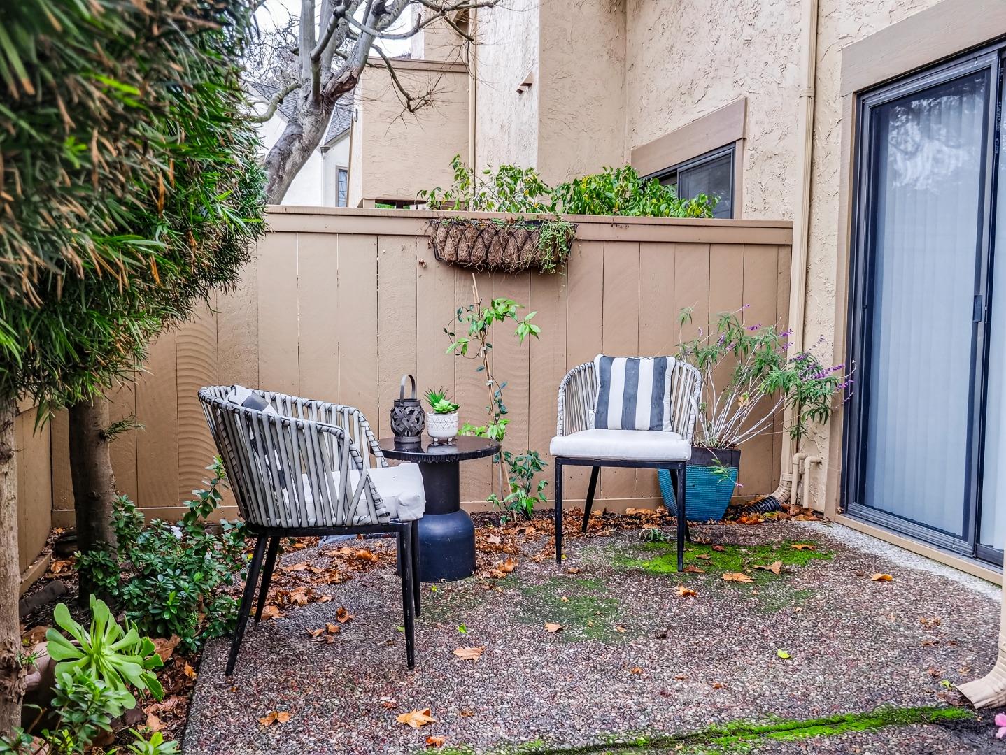 2084 Foxhall Loop San Jose, CA 95125 - Photo 41 of 44 a view of a chairs and table in the backyard