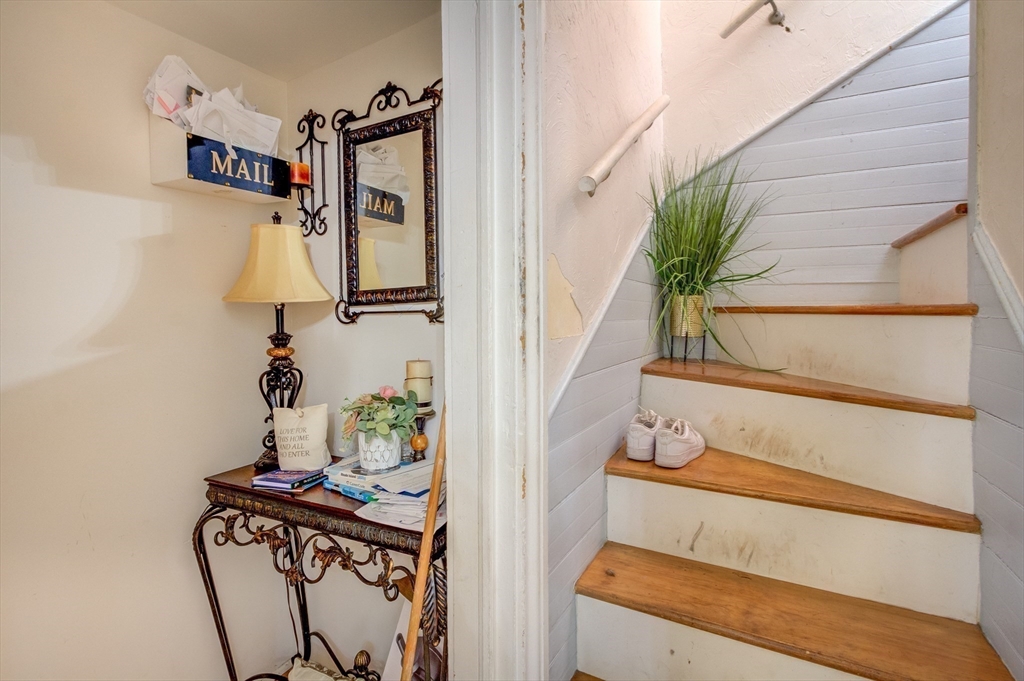 546 Snell Street Fall River, MA 02721 - Photo 23 of 27