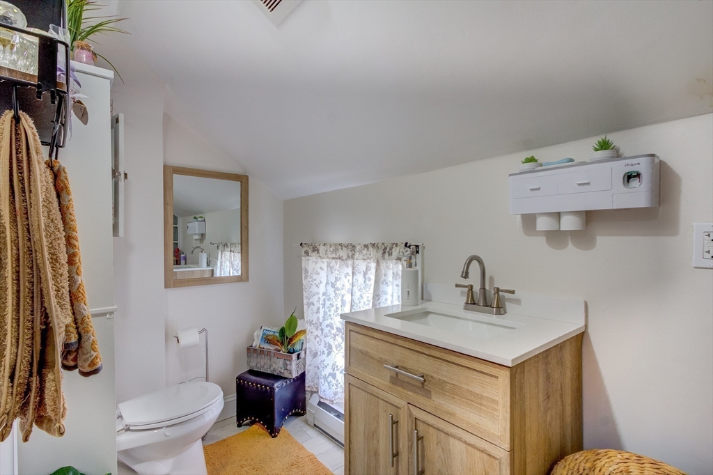 546 Snell Street Fall River, MA 02721 - Photo 25 of 27