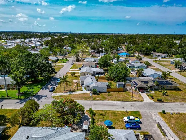 $355,000 | 2004 19th Street West, Bradenton, FL 34205