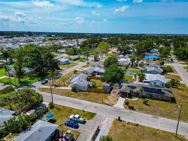 $355,000 | 2004 19th Street West, Bradenton, FL 34205