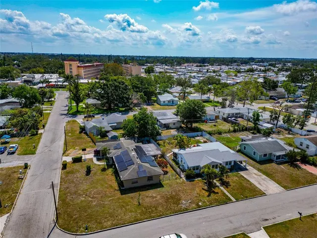 $355,000 | 2004 19th Street West, Bradenton, FL 34205