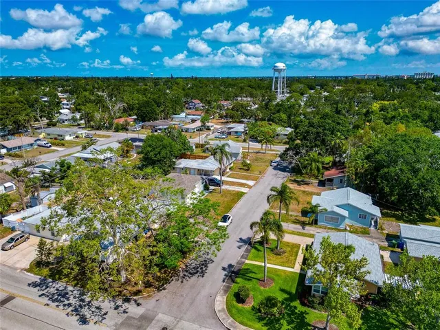 $355,000 | 2004 19th Street West, Bradenton, FL 34205