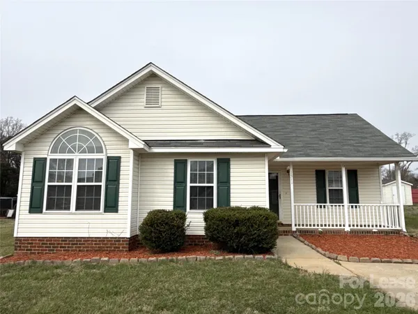 $1,690 | 1511 Hudson Graham Lane, Charlotte, NC 28216