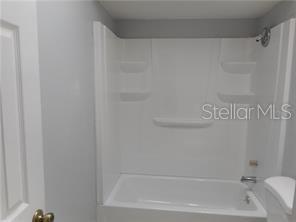2929 West Oak Ridge Road, Unit E8 Orlando, FL 32809 - Photo 6 of 16
