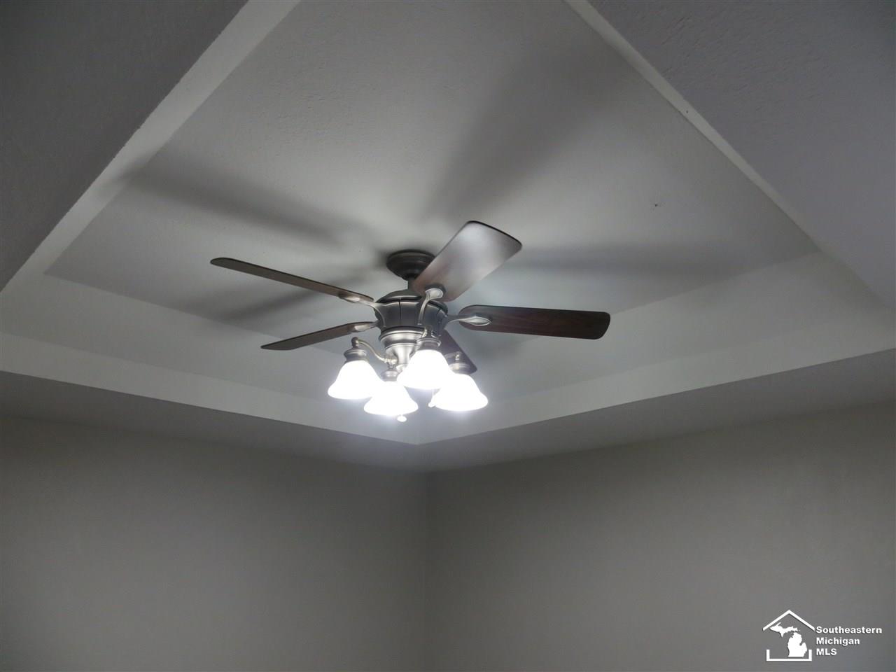 3675 Smith Road Lambertville, MI 48144 - Photo 25 of 31 31364279-24.JPG