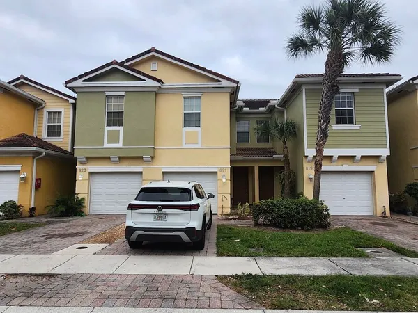 $2,200 | 821 Pipers Cay Drive, West Palm Beach, FL 33415