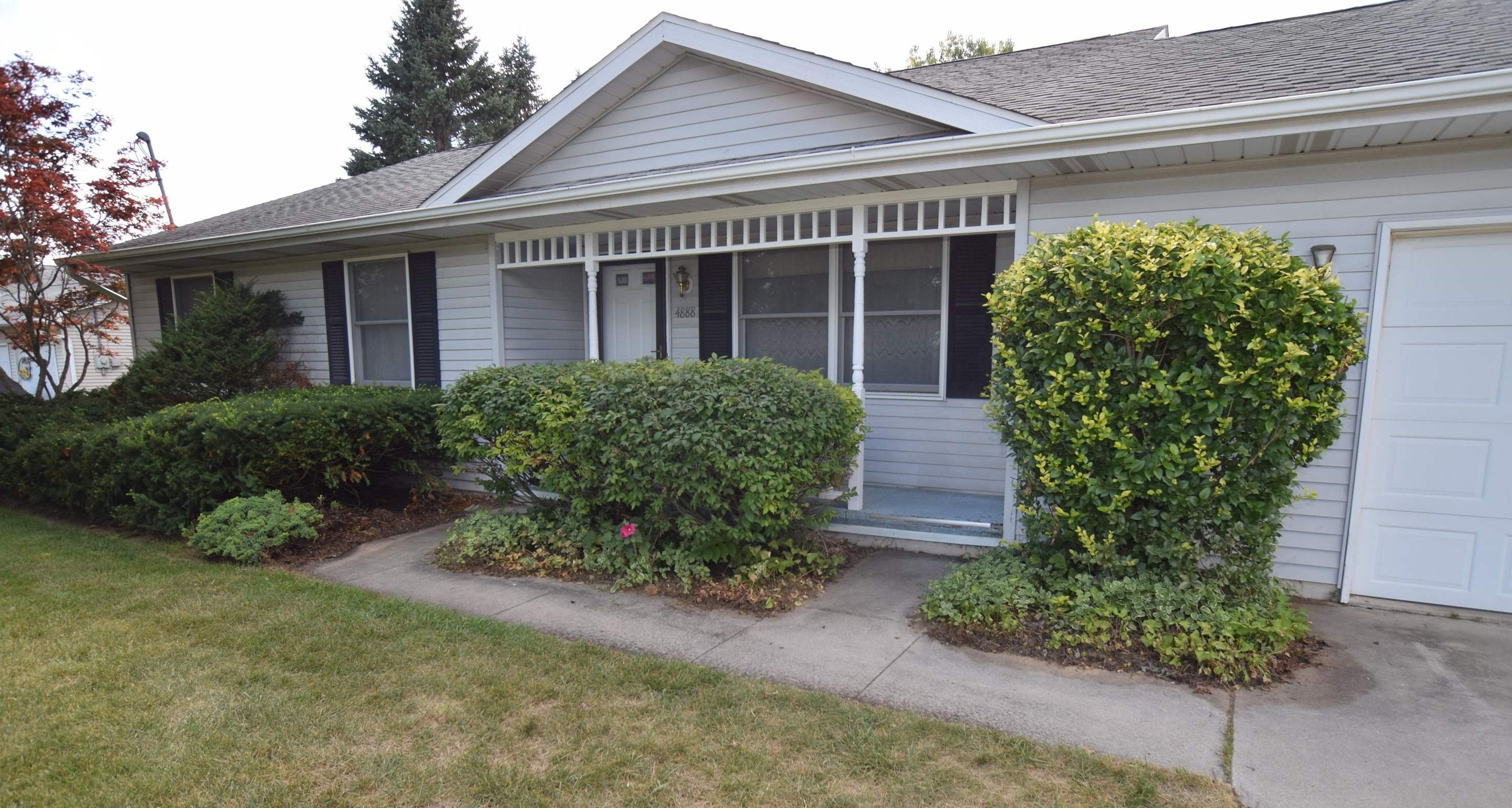 4888 11 Mile Road Auburn, MI 48611 - Photo 2 of 33 Gallery Image 2