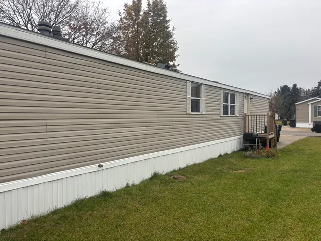 $44,900 | 1143 Regina Trail, Wayland, MI 49348