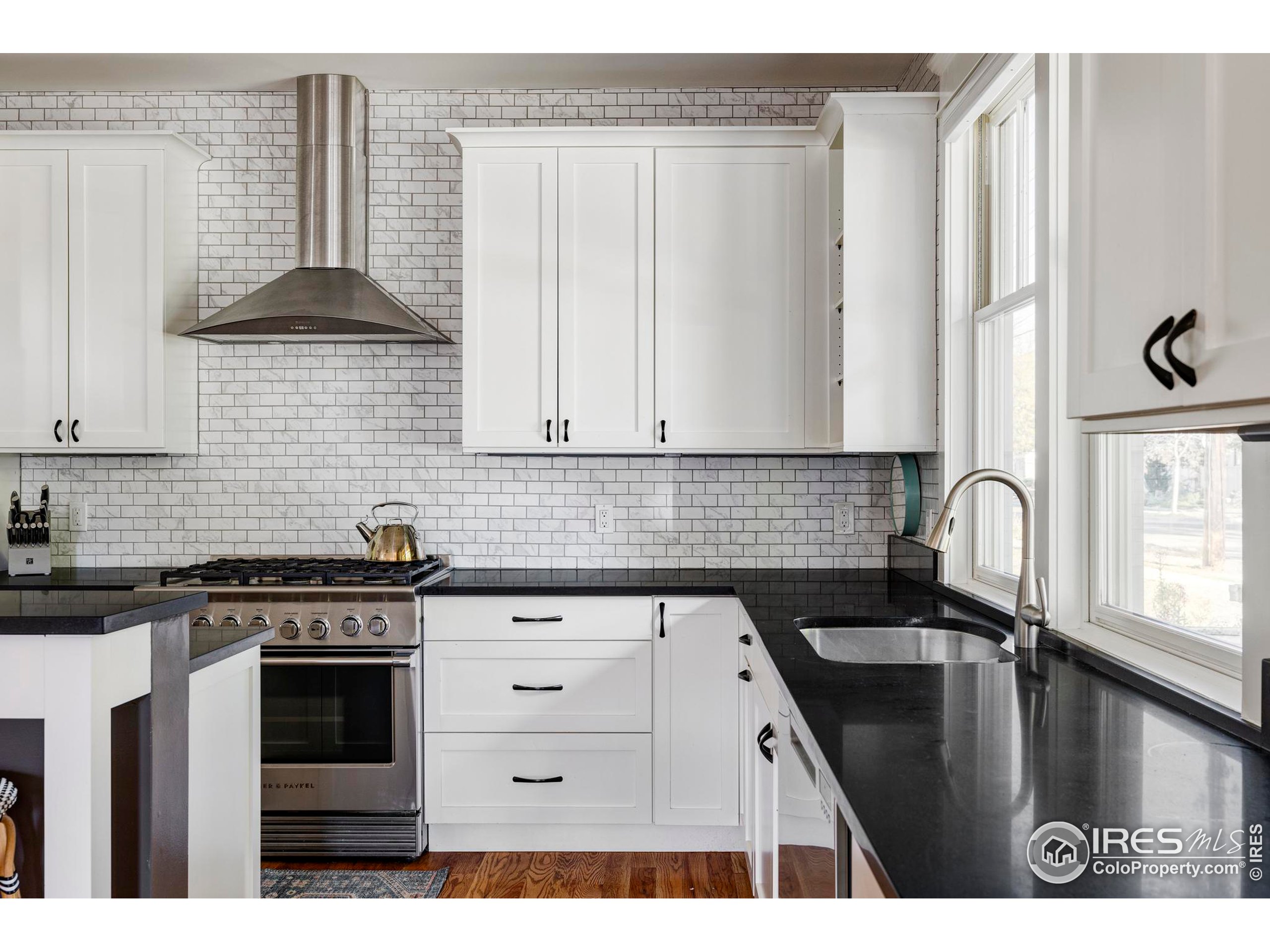 2129 23rd Street Boulder, CO 80302 - Photo 3 of 32