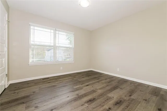 $2,520 | 418 Timbercreek Drive, Belton, MO 64012