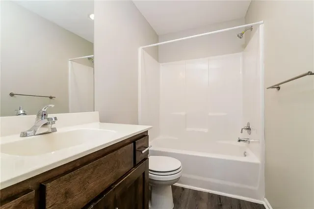 $2,520 | 418 Timbercreek Drive, Belton, MO 64012