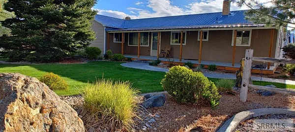 $899,999 | 8 Goodman Lane, Salmon, ID 83467