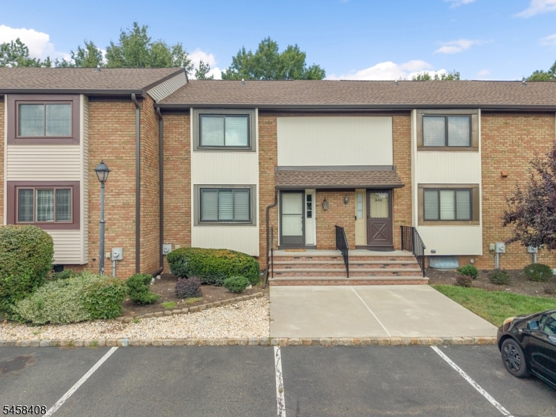 850 Robin Road Hillsborough, NJ 08844 - Photo 1 of 36 Gallery Image 1
