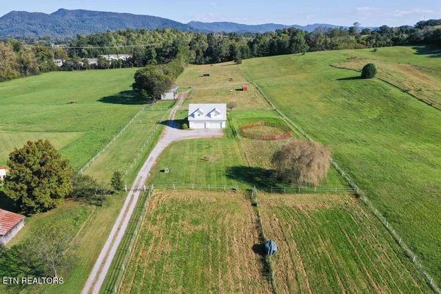 $472,000 | 10845 Richland Road, Mascot, TN 37806