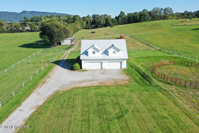 $472,000 | 10845 Richland Road, Mascot, TN 37806