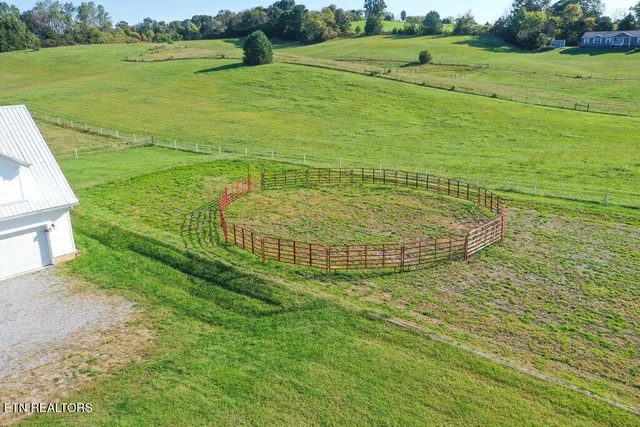 $472,000 | 10845 Richland Road, Mascot, TN 37806