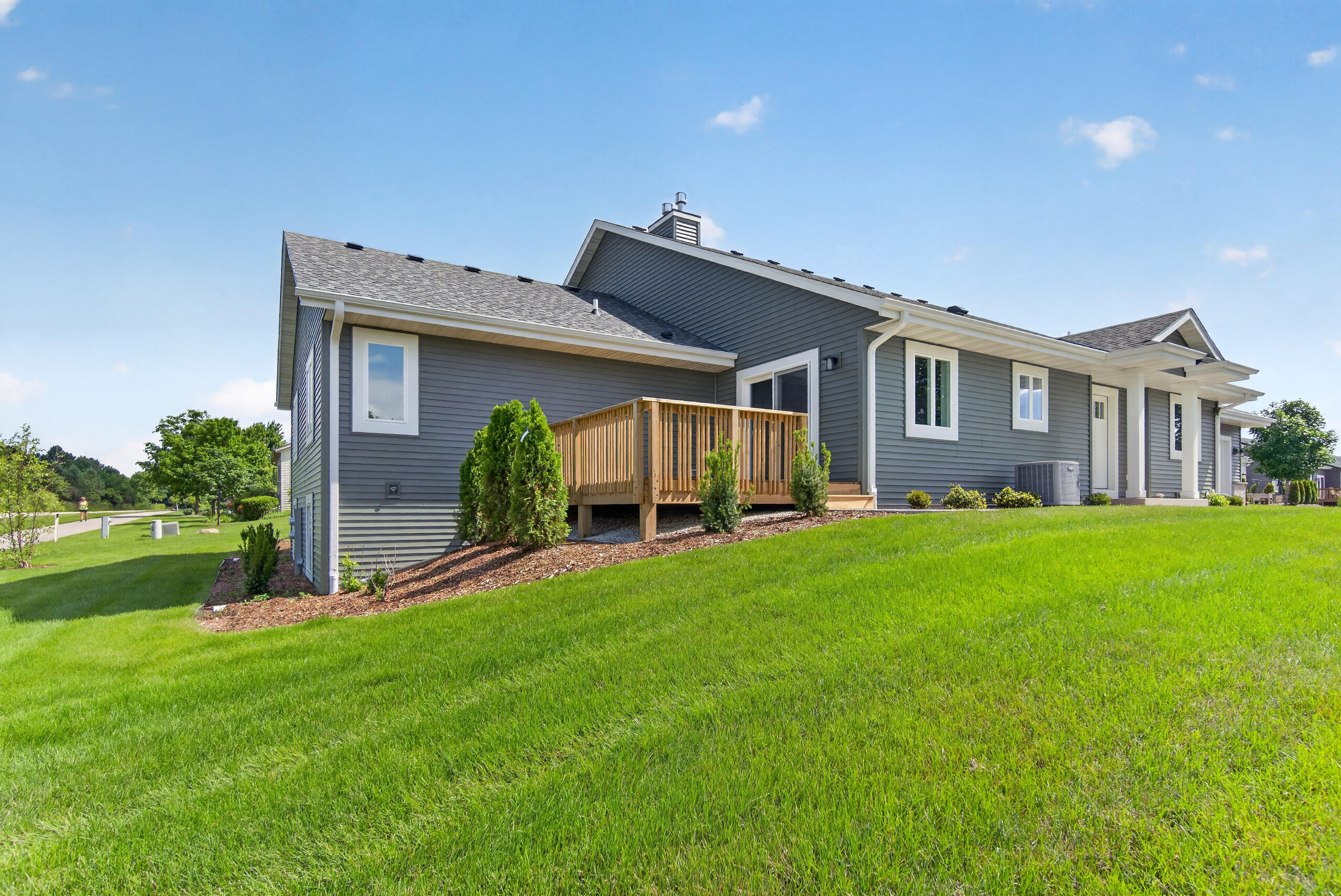 W206N16182 Stonebrook Drive Jackson, WI 53037 - Photo 18 of 18 DSC08205
