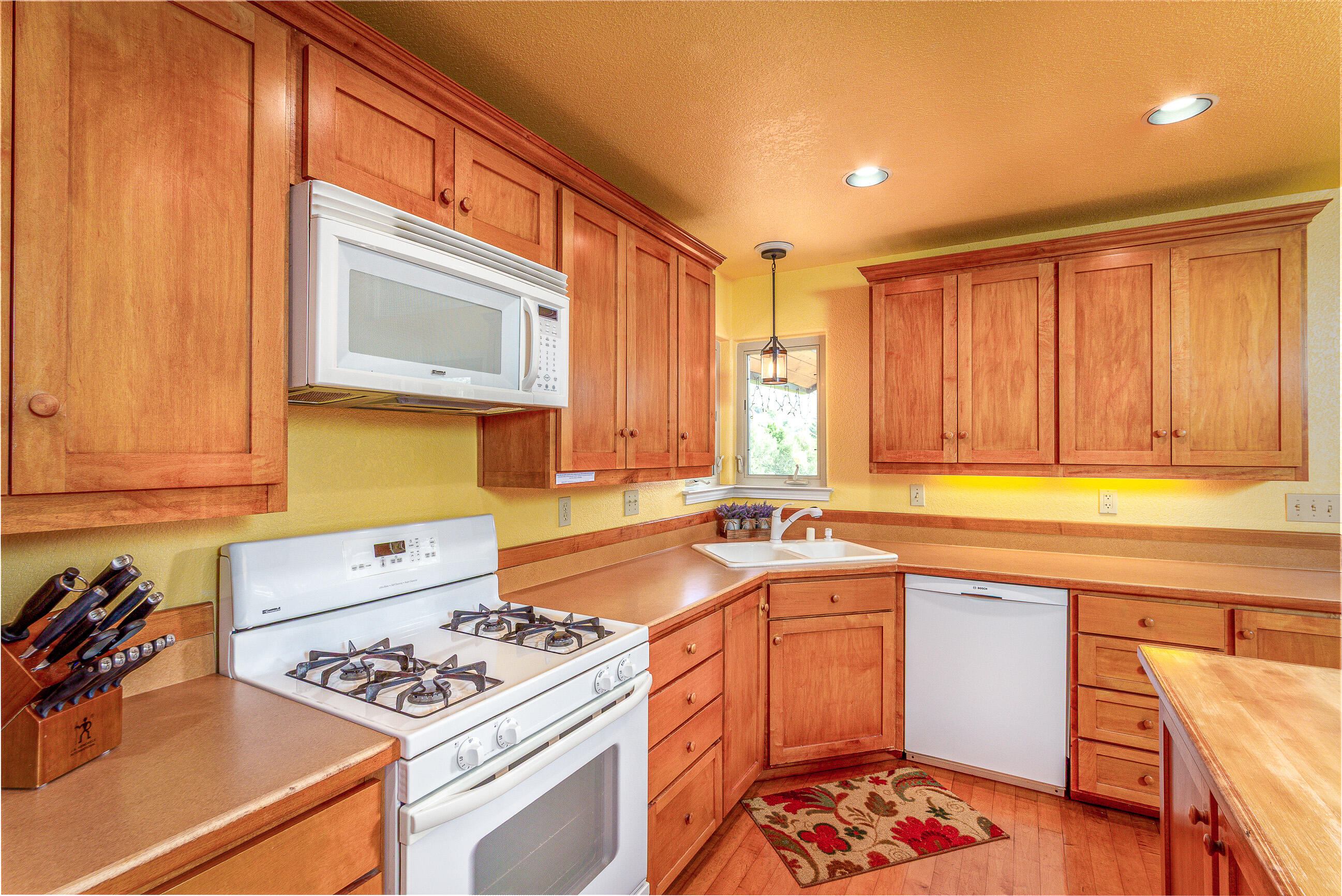 42854 Sierra Drive Three Rivers, CA 93271 - Photo 7 of 42 -