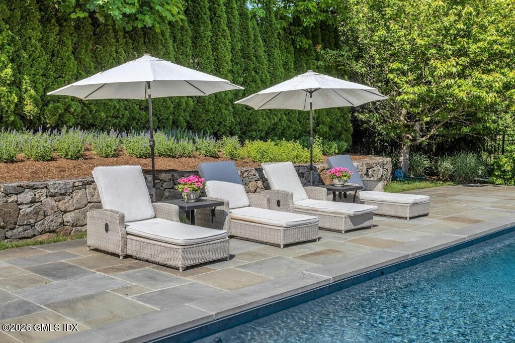 33 Boulder Brook Road Greenwich, CT 06830 - Photo 27 of 28 061-492986-_X0A8294_14643976