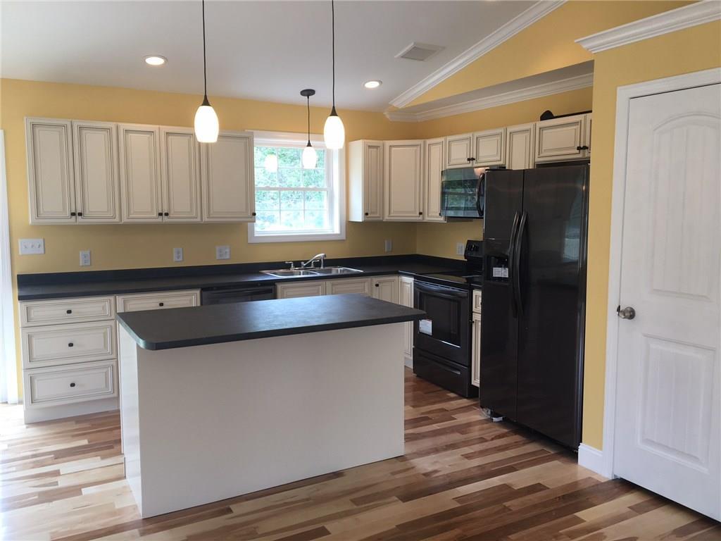 30 Ellis Court Bangor, ME 04401 - Photo 20 of 35 Sample Kitchen