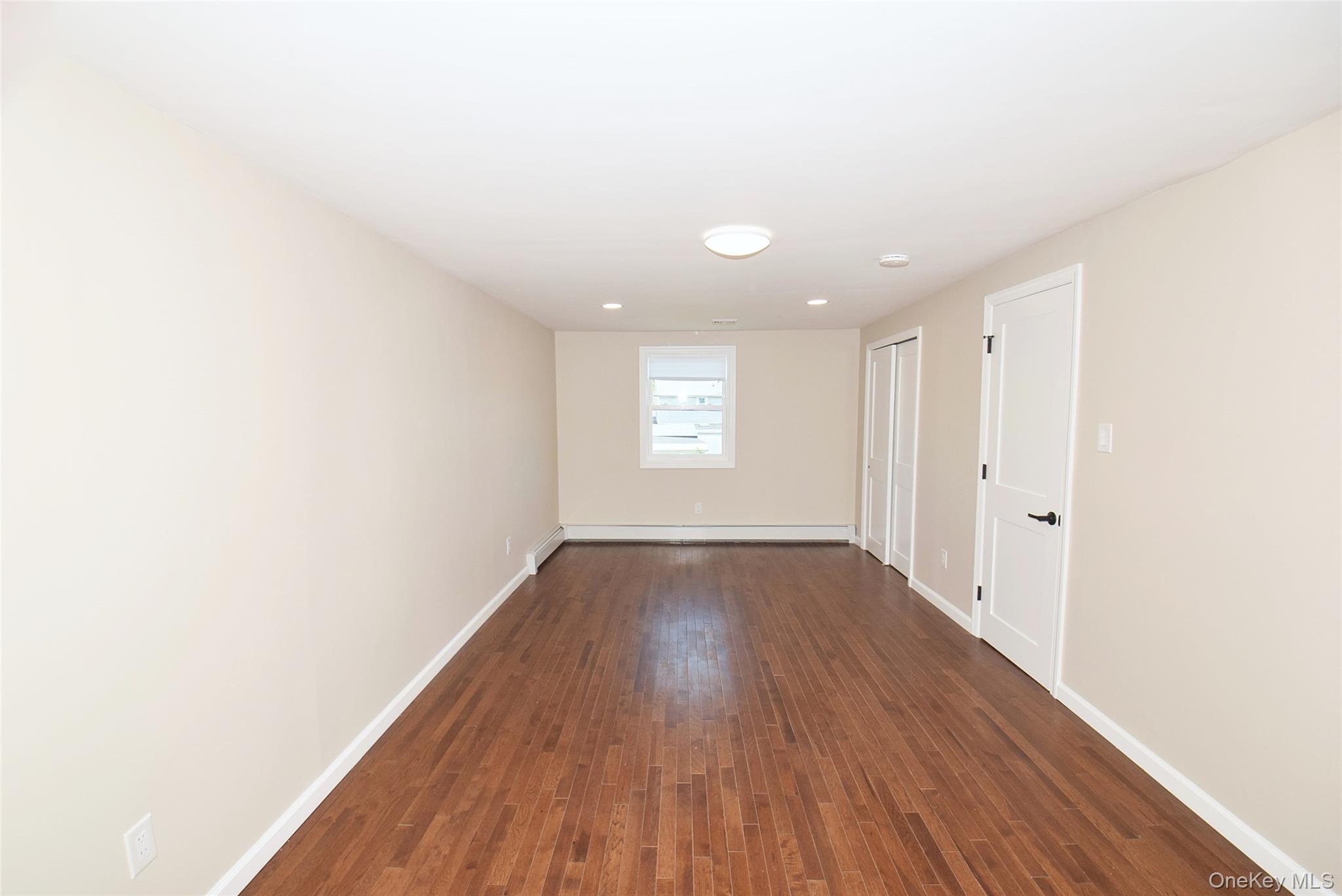 4195 Florence Road Bethpage, NY 11714 - Photo 18 of 23