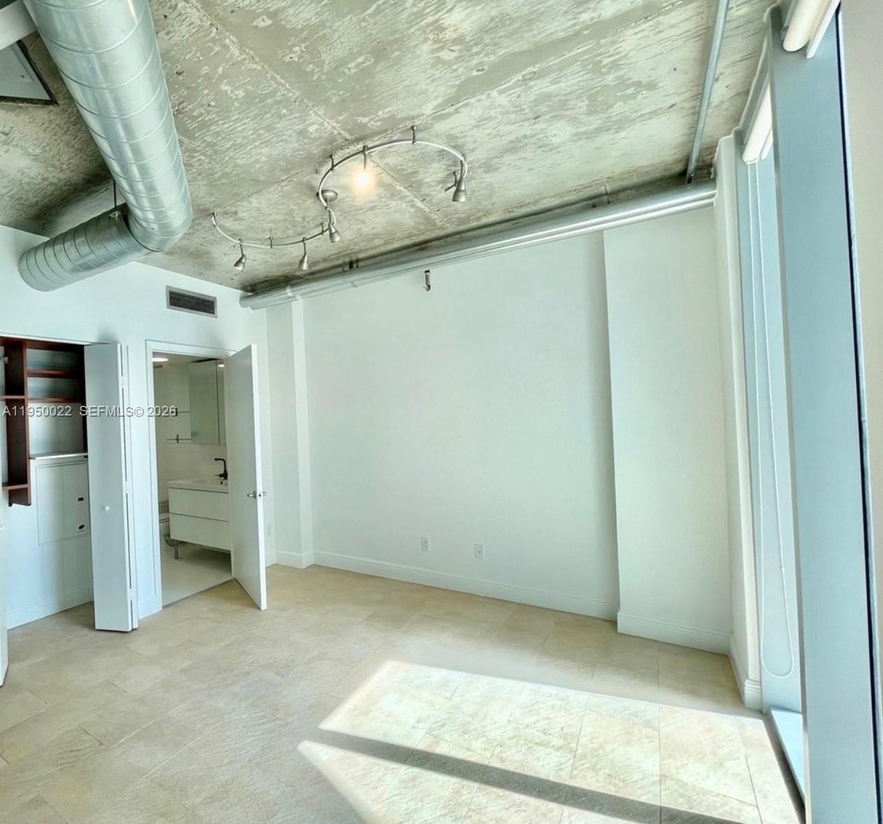 690 Southwest 1st Court, Unit 2134 Miami, FL 33130 - Photo 3 of 26