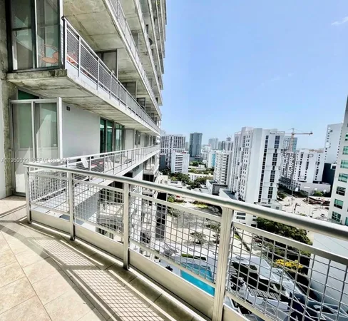 $4,300 | 690 Southwest 1st Court, Unit 2134, Miami, FL 33130
