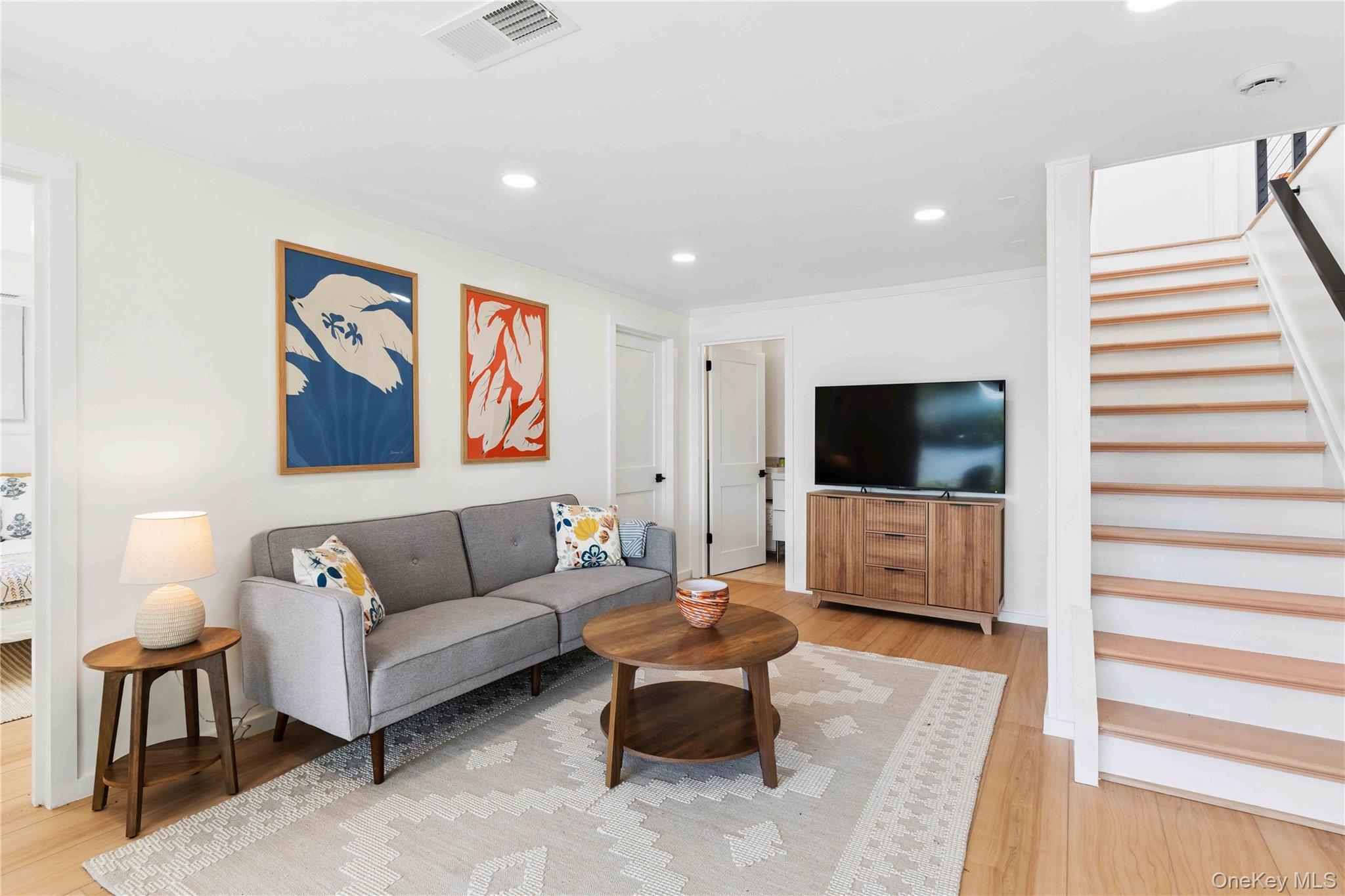 90 Little Fresh Pond Road Southampton, NY 11968 - Photo 13 of 25 Gallery Image 13